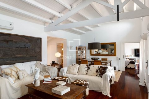 Huvila myytävänä Cabrera de Mar, Barcelona, Espanja, 5 makuuhuonetta, 592 m2 No. 161357 - kuva 12