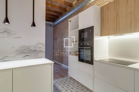 Lägenhet för uthyrning i Barcelona, Spanien 3 sovrum, 116 kvm. Nr. 161362 - foto 19