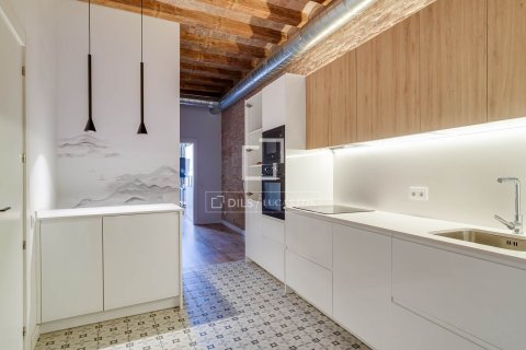 Lägenhet för uthyrning i Barcelona, Spanien 3 sovrum, 116 kvm. Nr. 161362 - foto 18