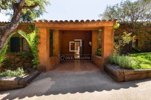 Villa för uthyrning i Sant Andreu de Llavaneres, Barcelona, Spanien 5 sovrum, 344 kvm. Nr. 161361 - foto 4