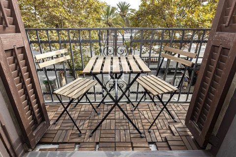 Lägenhet för uthyrning i Barcelona, Spanien 2 sovrum, 137 kvm. Nr. 161359 - foto 21