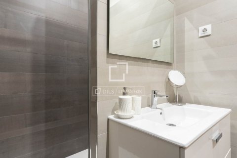 Lägenhet för uthyrning i Barcelona, Spanien 2 sovrum, 137 kvm. Nr. 161359 - foto 23