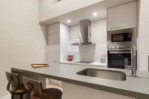 Lägenhet för uthyrning i Barcelona, Spanien 2 sovrum, 137 kvm. Nr. 161359 - foto 12