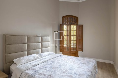 Lägenhet för uthyrning i Barcelona, Spanien 2 sovrum, 137 kvm. Nr. 161359 - foto 17