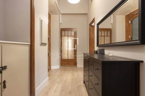 Lägenhet för uthyrning i Barcelona, Spanien 2 sovrum, 137 kvm. Nr. 161359 - foto 14