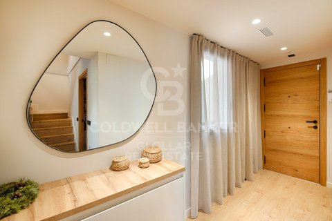 Apartment à vendre à Girona, Espagne, 3 chambres, 131 m2 No. 178713 - photo 2