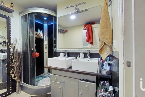 Apartment for sale in Castellon de la Plana, Castellon, Spain 4 bedrooms, 137 sq.m. No. 154203 - photo 16