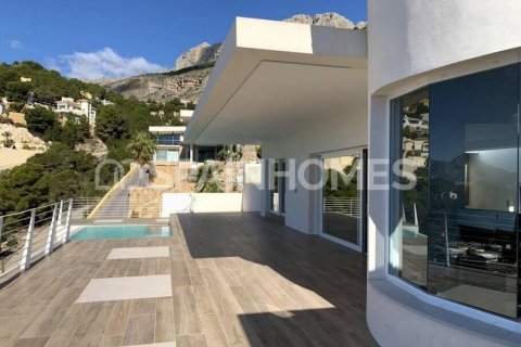 Villa en venta en Altea, Alicante, España 4 dormitorios, 260 m2 No. 57600 - foto 3