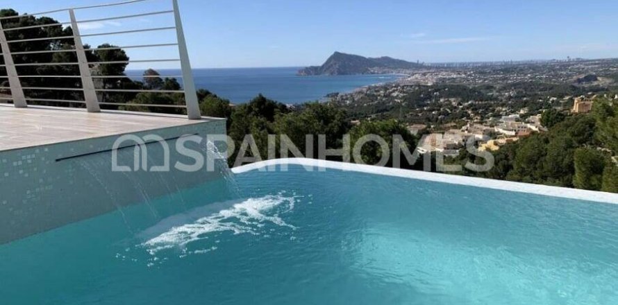 Villa en Altea, Alicante, España 4 dormitorios, 260 m2 No. 57600