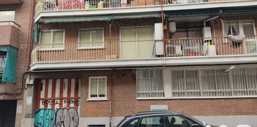 Estacionamiento en Madrid, España 44 m2 No. 195751