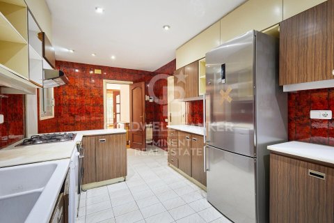Apartment à vendre à Barcelona, Espagne, 4 chambres, 180 m2 No. 157421 - photo 10