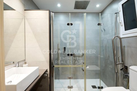 Apartment à vendre à Barcelona, Espagne, 4 chambres, 180 m2 No. 157421 - photo 15