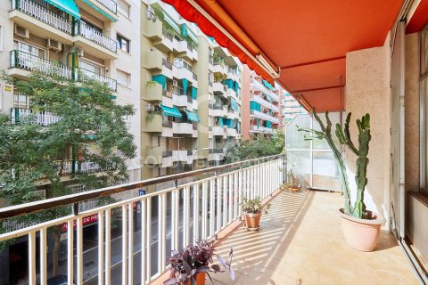Apartment à Barcelona, Espagne 4 chambres, 180 m2 No. 157421