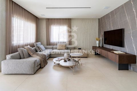 Kattohuoneisto myytävänä Madrid, Espanja, 3 makuuhuonetta, 228 m2 No. 157420 - kuva 17