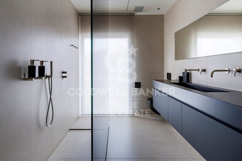 Kattohuoneisto myytävänä Madrid, Espanja, 3 makuuhuonetta, 228 m2 No. 157420 - kuva 21