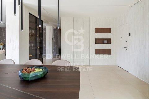 Kattohuoneisto myytävänä Madrid, Espanja, 3 makuuhuonetta, 228 m2 No. 157420 - kuva 6