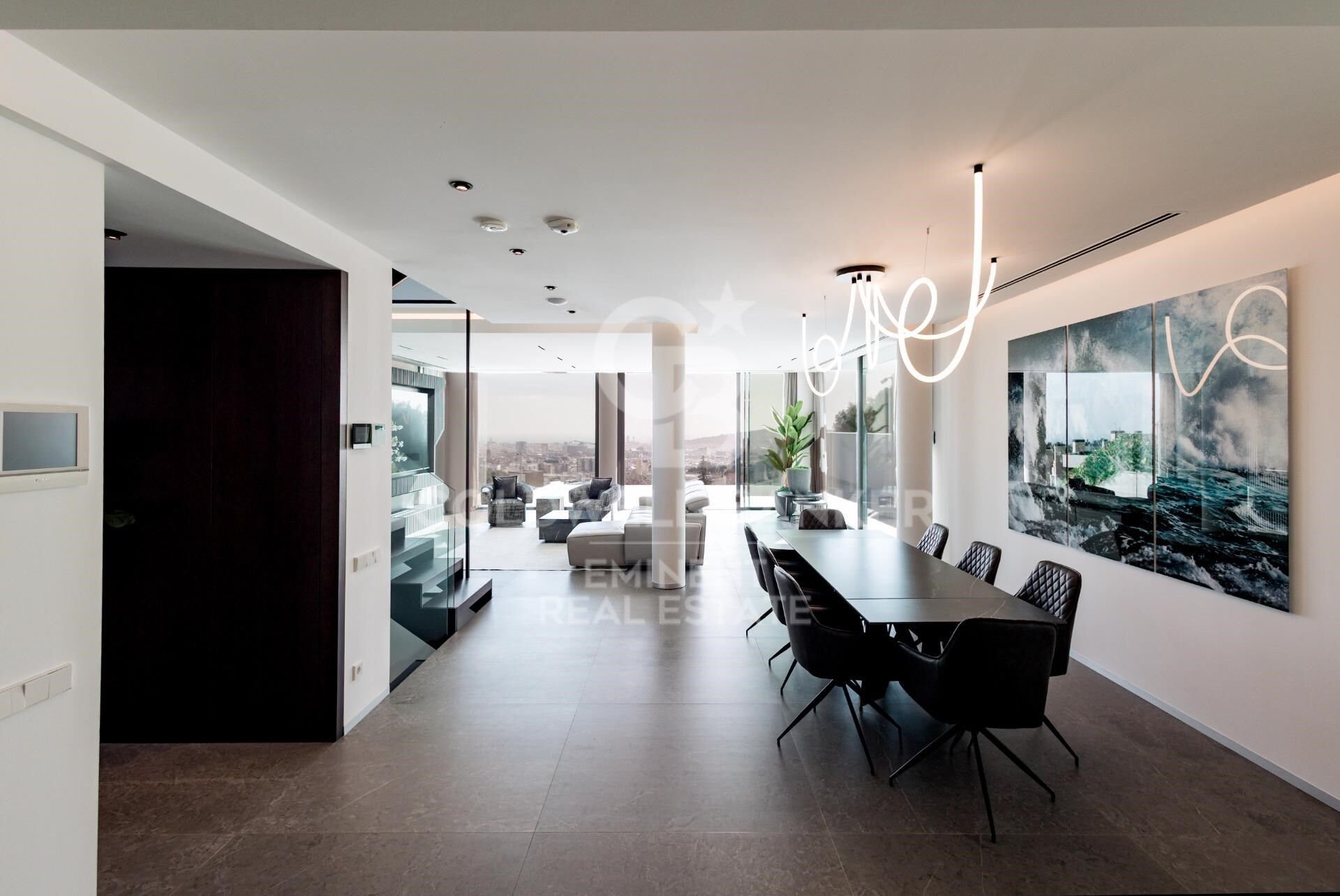 House in Barcelona, Spain 6 bedrooms, 710 sq.m. No. 179130