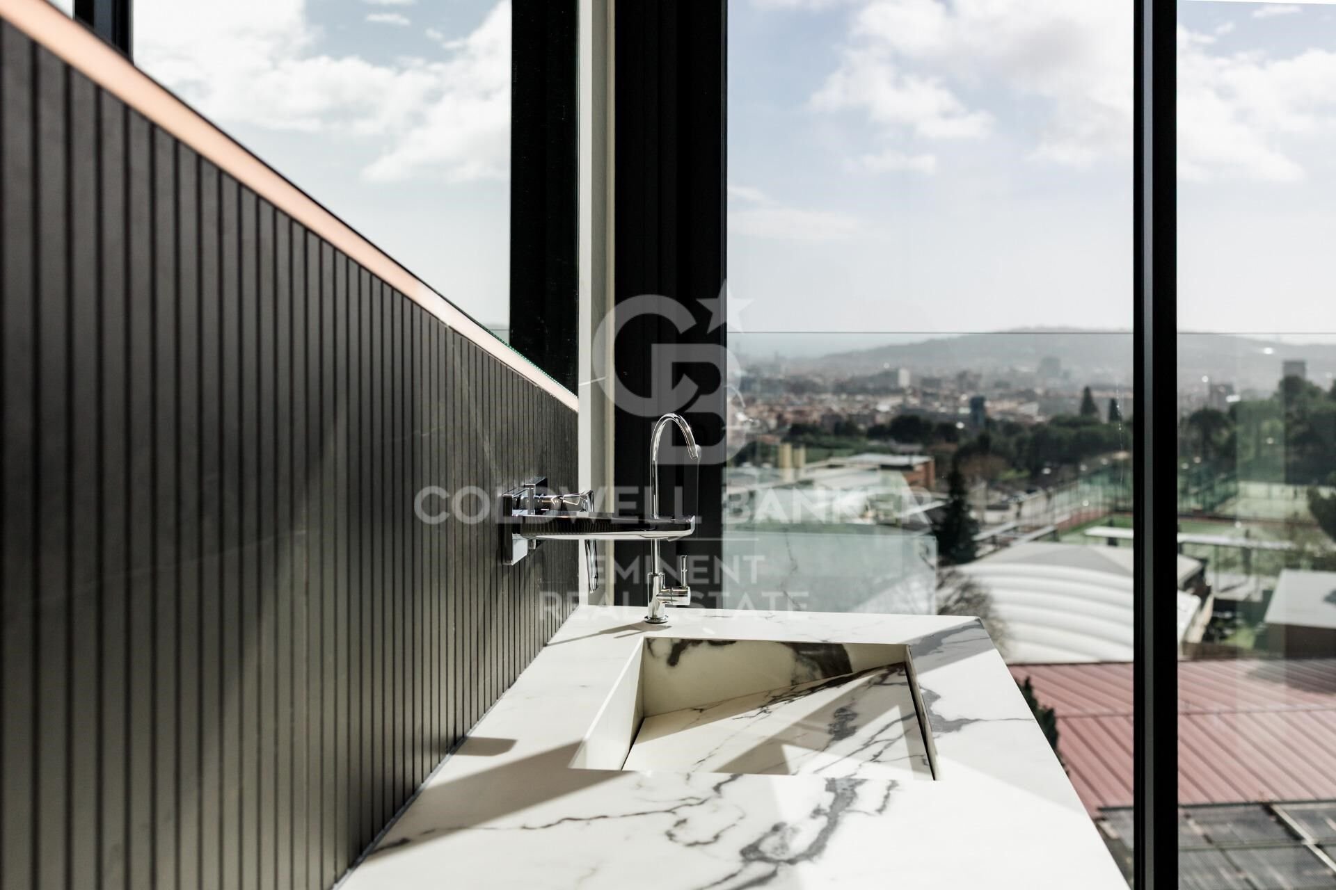 House in Barcelona, Spain 6 bedrooms, 710 sq.m. No. 179130