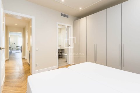 Appartamento in vendita a Barcelona, Spagna 3 camere da letto, 136 mq. N° 167578 - foto 25