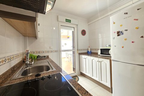 Townhouse for sale in Torre de la Horadada, Alicante, Spain 3 bedrooms, 103 sq.m. No. 196779 - photo 4