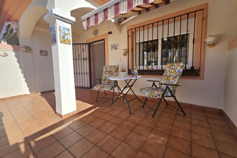 Townhouse for sale in Torre de la Horadada, Alicante, Spain 3 bedrooms, 103 sq.m. No. 196779 - photo 2