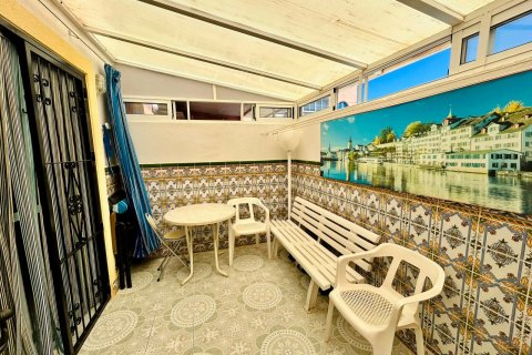 Townhouse for sale in Torrevieja, Alicante, Spain 2 bedrooms, 64 sq.m. No. 196776 - photo 18