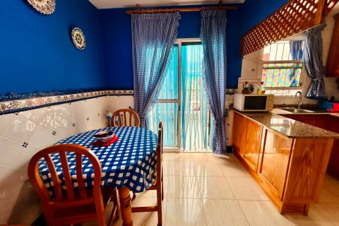 Townhouse for sale in Torrevieja, Alicante, Spain 2 bedrooms, 64 sq.m. No. 196776 - photo 13