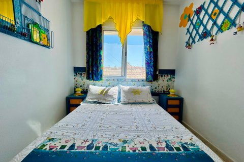 Townhouse for sale in Torrevieja, Alicante, Spain 2 bedrooms, 64 sq.m. No. 196776 - photo 28