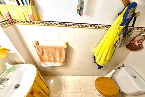 Townhouse for sale in Torrevieja, Alicante, Spain 2 bedrooms, 64 sq.m. No. 196776 - photo 20