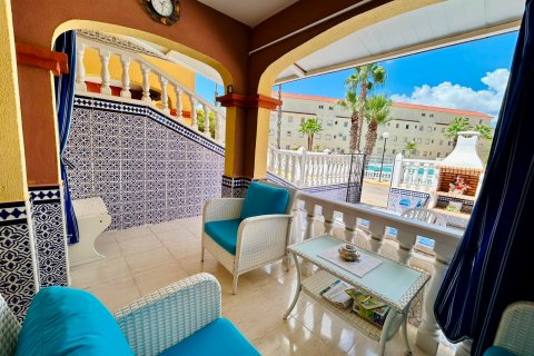 Townhouse for sale in Torrevieja, Alicante, Spain 2 bedrooms, 64 sq.m. No. 196776 - photo 10
