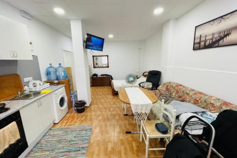 Propiedad comercial en Alicante, España 50 m2 No. 182798