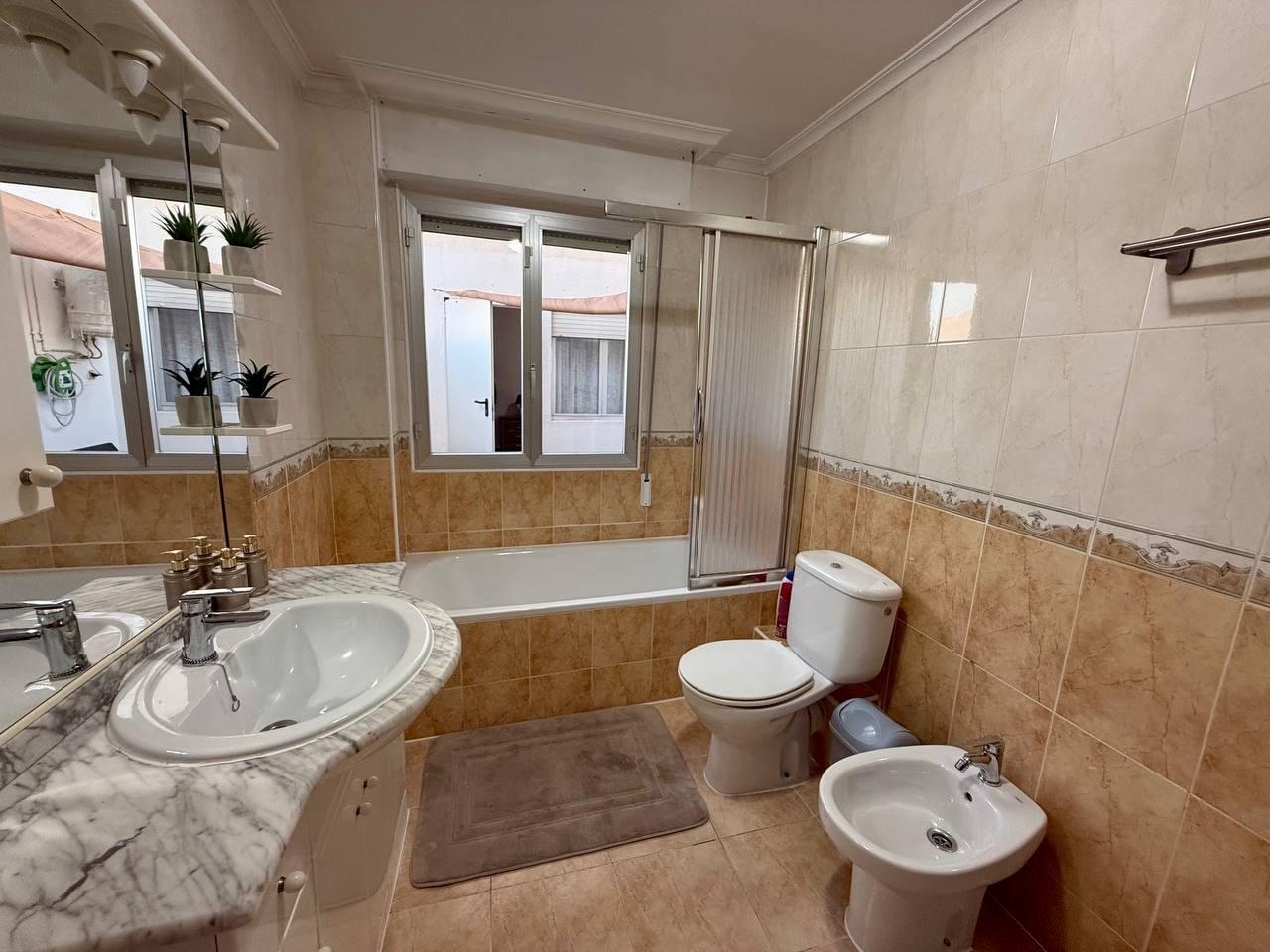 Huoneisto Torrevieja, Alicante, Espanja 2 makuuhuonetta, 89 m2 No. 182804