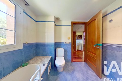 House for sale in Salou, Tarragona, Spain 5 bedrooms, 653 sq.m. No. 152449 - photo 21