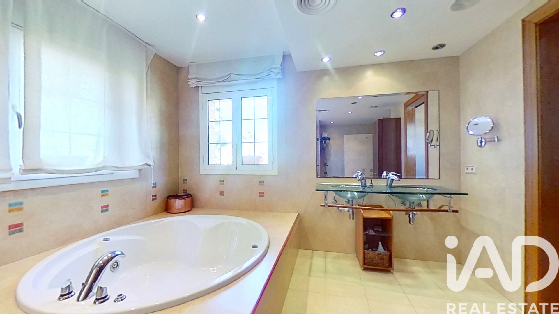 House in Salou, Tarragona, Spain 5 bedrooms, 653 sq.m. No. 152449