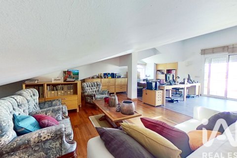 House for sale in Salou, Tarragona, Spain 5 bedrooms, 653 sq.m. No. 152449 - photo 23