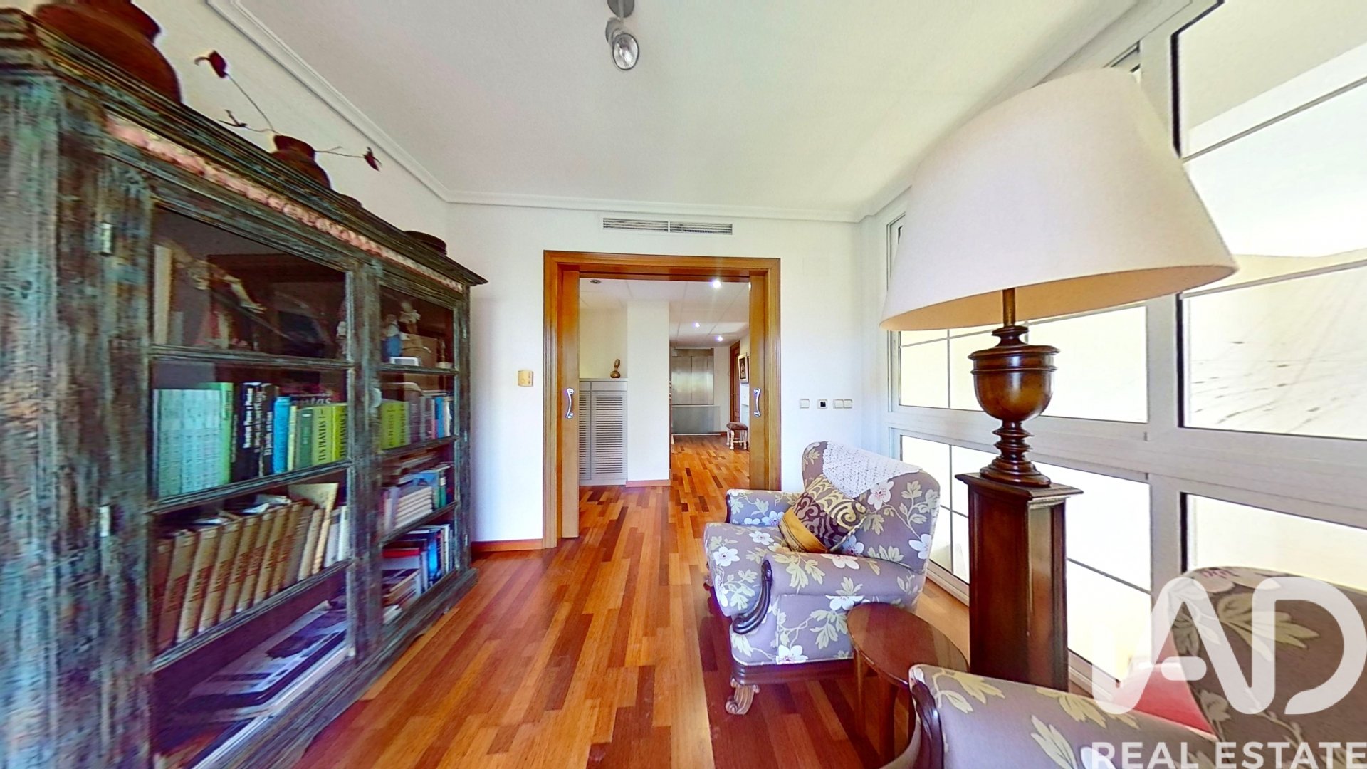 House in Salou, Tarragona, Spain 5 bedrooms, 653 sq.m. No. 152449