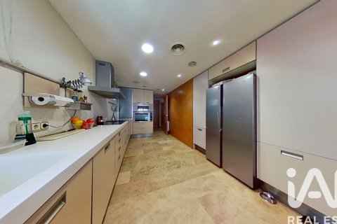 House for sale in Salou, Tarragona, Spain 5 bedrooms, 653 sq.m. No. 152449 - photo 13