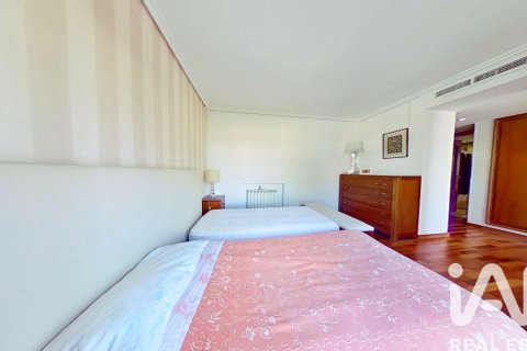 House for sale in Salou, Tarragona, Spain 5 bedrooms, 653 sq.m. No. 152449 - photo 18