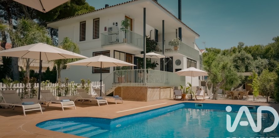 Dom w Torredembarra, Tarragona, Hiszpania 6 sypialni, 289 mkw. nr 152448