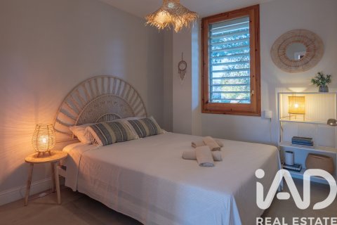 Dom w Torredembarra, Tarragona, Hiszpania 6 sypialni, 289 mkw. nr 152448 – zdjęcie 21