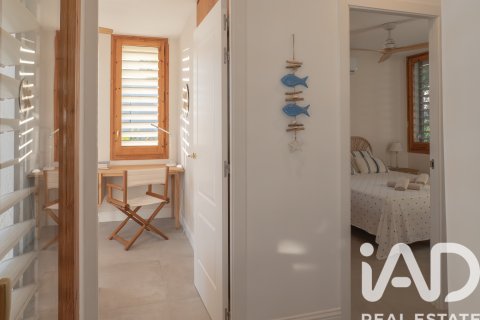 Dom w Torredembarra, Tarragona, Hiszpania 6 sypialni, 289 mkw. nr 152448 – zdjęcie 22