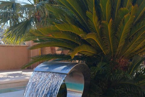 Talo myytävänä Valls, Tarragona, Espanja, 5 makuuhuonetta, 270 m2 No. 152451 - kuva 3