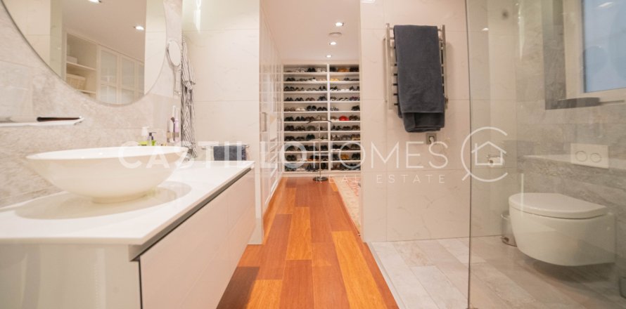 Appartamento a Torrevieja, Alicante, Spagna 3 camere da letto, 129 mq. N° 155383