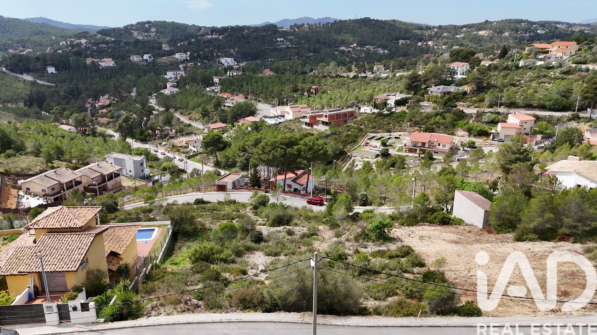 Tontti Olivella, Barcelona, Espanja 1059 m2 No. 172798