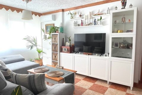 Apartamento en venta en Málaga, España 3 dormitorios, 72 m2 No. 172799 - foto 1