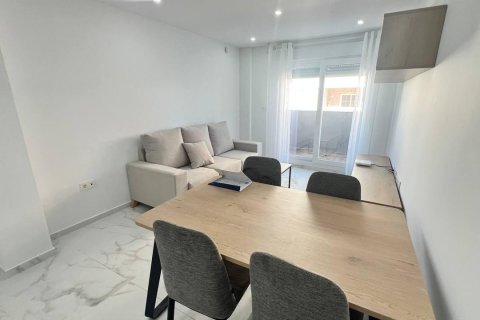 Huoneisto myytävänä Torrevieja, Alicante, Espanja, 2 makuuhuonetta, 80 m2 No. 139975 - kuva 13
