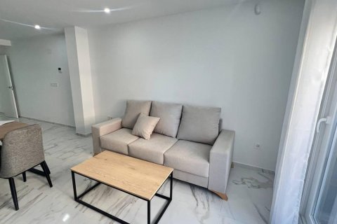 Huoneisto myytävänä Torrevieja, Alicante, Espanja, 2 makuuhuonetta, 80 m2 No. 139975 - kuva 15