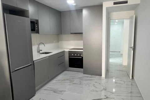 Huoneisto myytävänä Torrevieja, Alicante, Espanja, 2 makuuhuonetta, 80 m2 No. 139975 - kuva 16