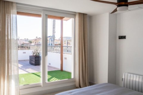 Продажа квартиры Ла Регия, Аликанте, Испания 2 спальни, 122м2 №139977 - фото 17