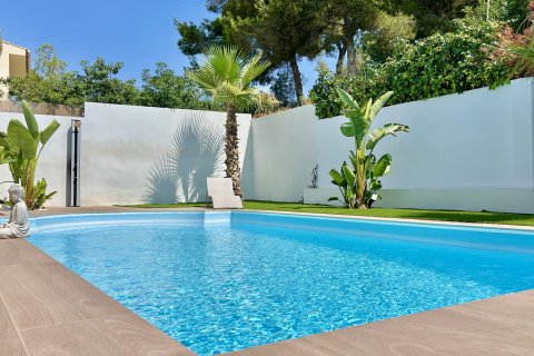 Villa à vendre Palmanova, Mallorca, Espagne, 4 chambres, 205 m2 No. 139211 - photo 1